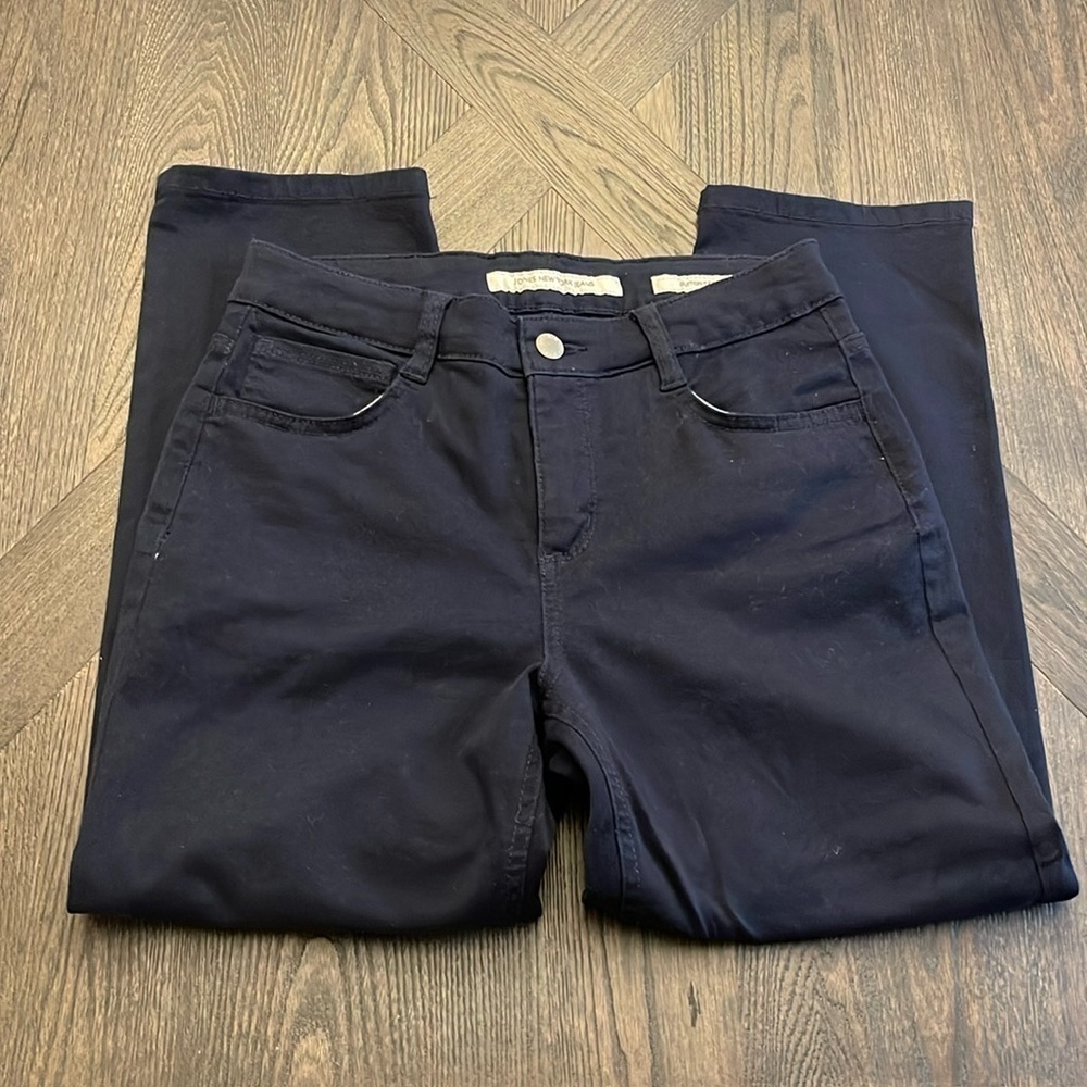 Jones New York Navy Blue Sutton Capris Size 4